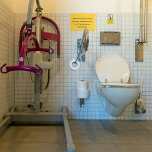 WC Anlegestelle Herreninsel Chiemsee Foto1